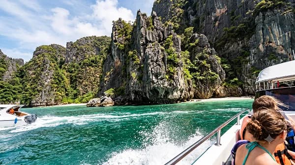 Phi Phi Island Speedboat Cruise